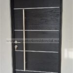 puerta exterior negra moderna slp carpinteria
